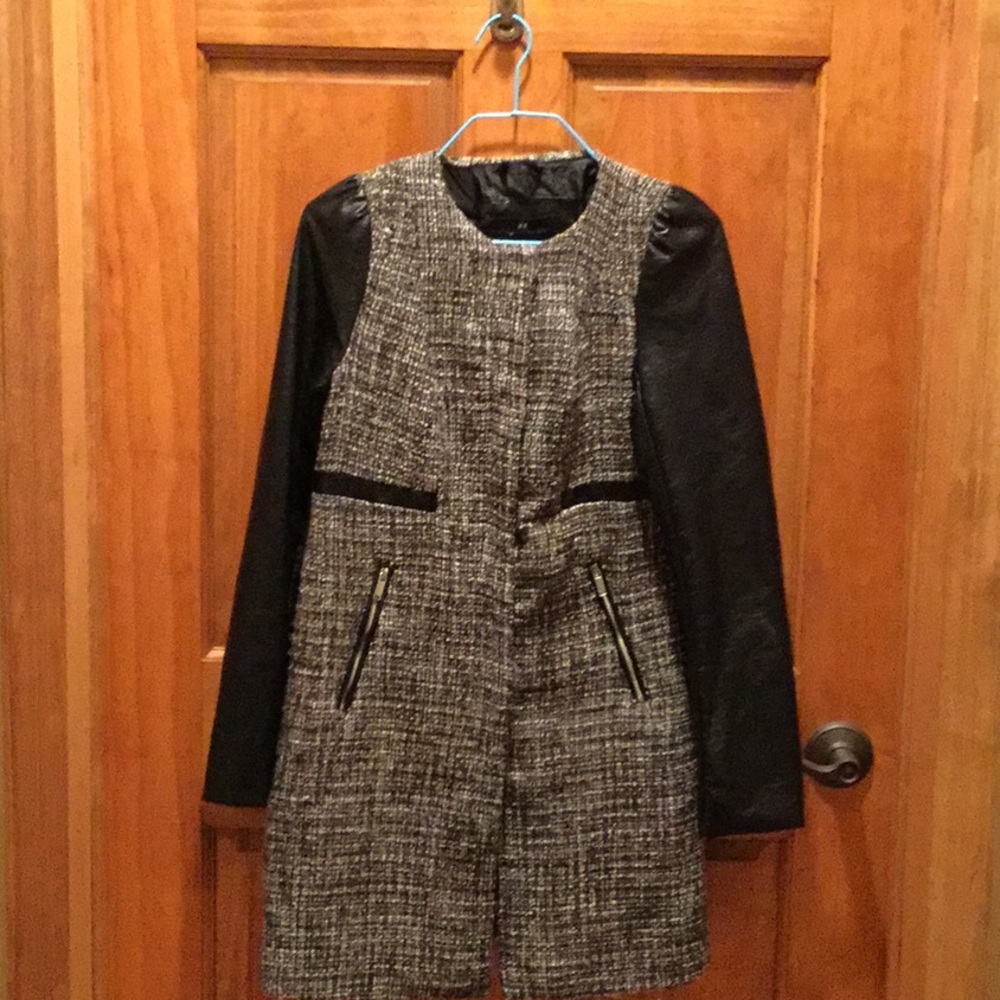 Med warm H&M coat size 4 (12%wool)